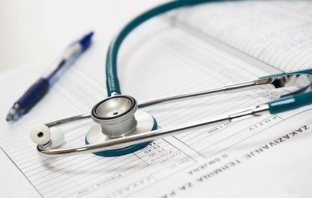 Ex-médico condenado por estuprar paciente em SC é preso na Bahia