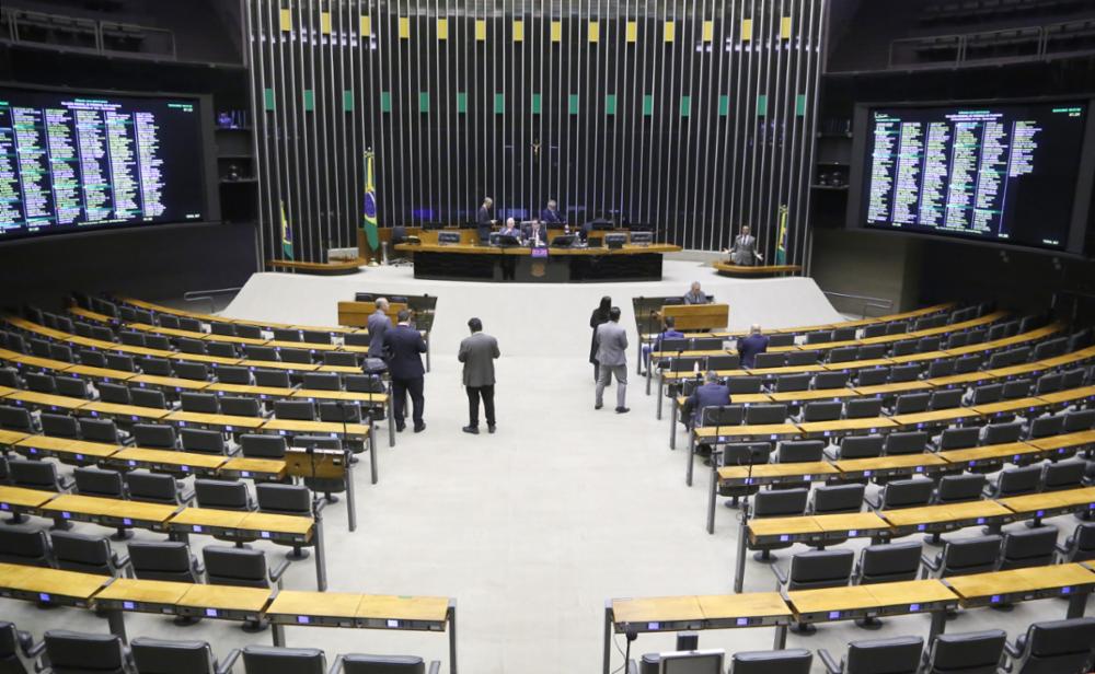 Pedido de CPI é protocolado na Câmara Federal para apurar fraude bilionária do INSS