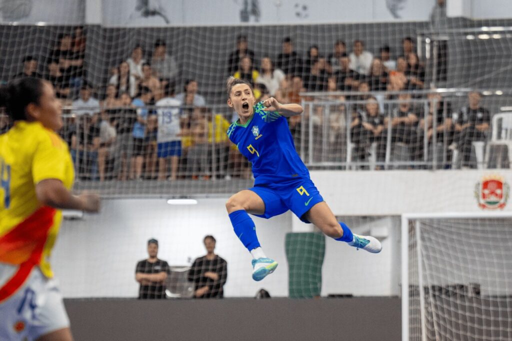 Em partida intensa, Seleção Brasileira vence Colômbia em Torneio Internacional de Futsal
